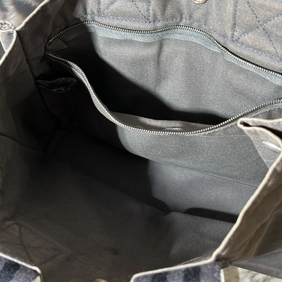 HERMES PM TOTE BAG IN GOOD USED CONDITION. - Picture 14 of 16